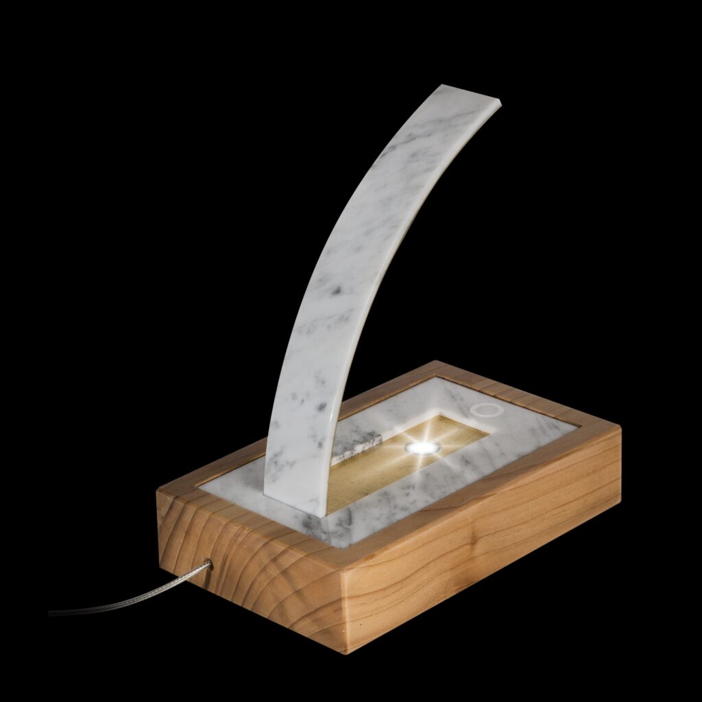 Filgree abat-jour per tavolini, comodini, luce led realizzata in legno marmo metallo con rivestimenti in foglia oro o argento